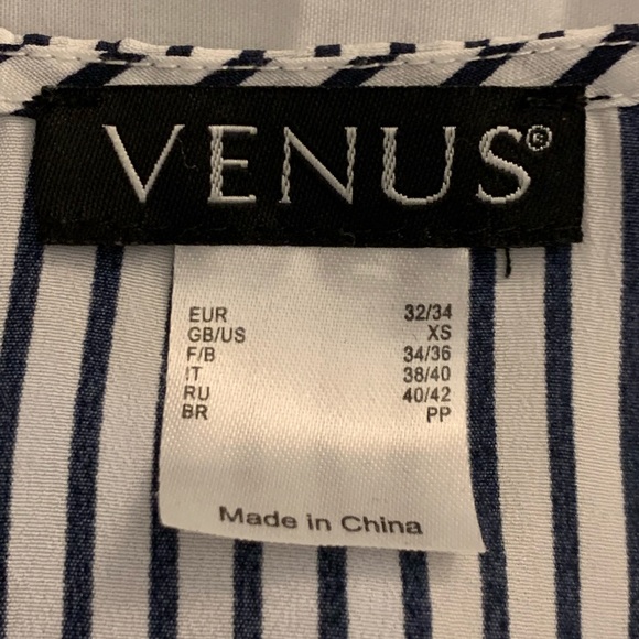 Venus Blouse. Size small. - Picture 4 of 5